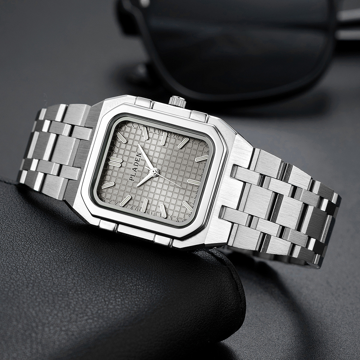 Luxury Brand Blue Dial Man Hig - đánh giá và giá Luxury Watch Investment
