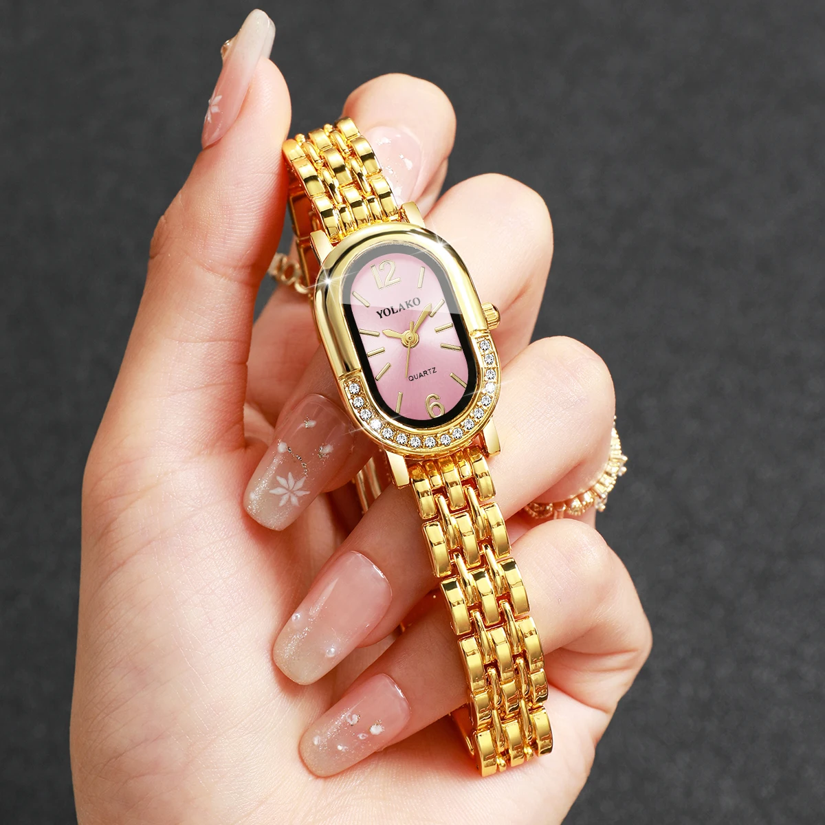 Luxury Rhinestone Women Quartz - đánh giá và giá Luxury Watch Safe